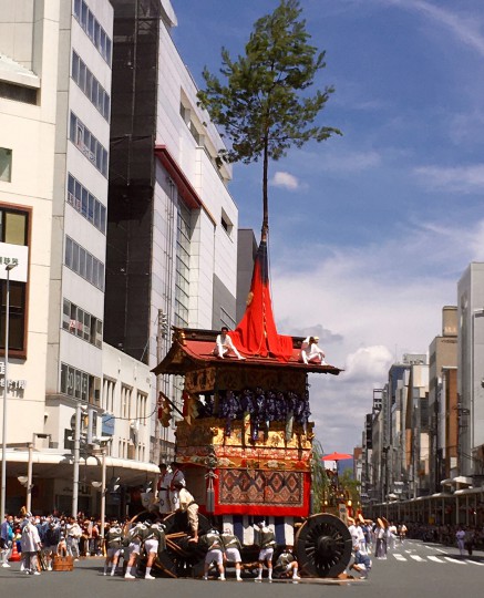 鷹山